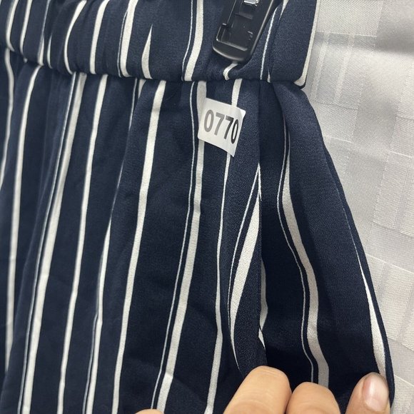 H&M Women Dress Pants Size 2 Blue Stripe Wide Leg High Rise Crop Paperbag - Picture 11 of 15